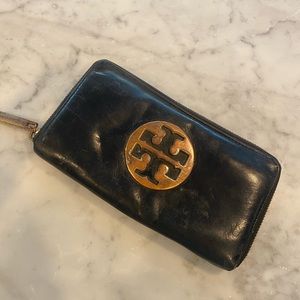 Tory Burch black leather wallet